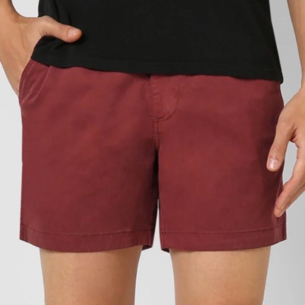 Men's Flat-Front Shorts in Wine